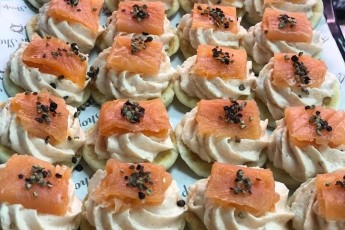 Smoked Salmon Canapé Blinis